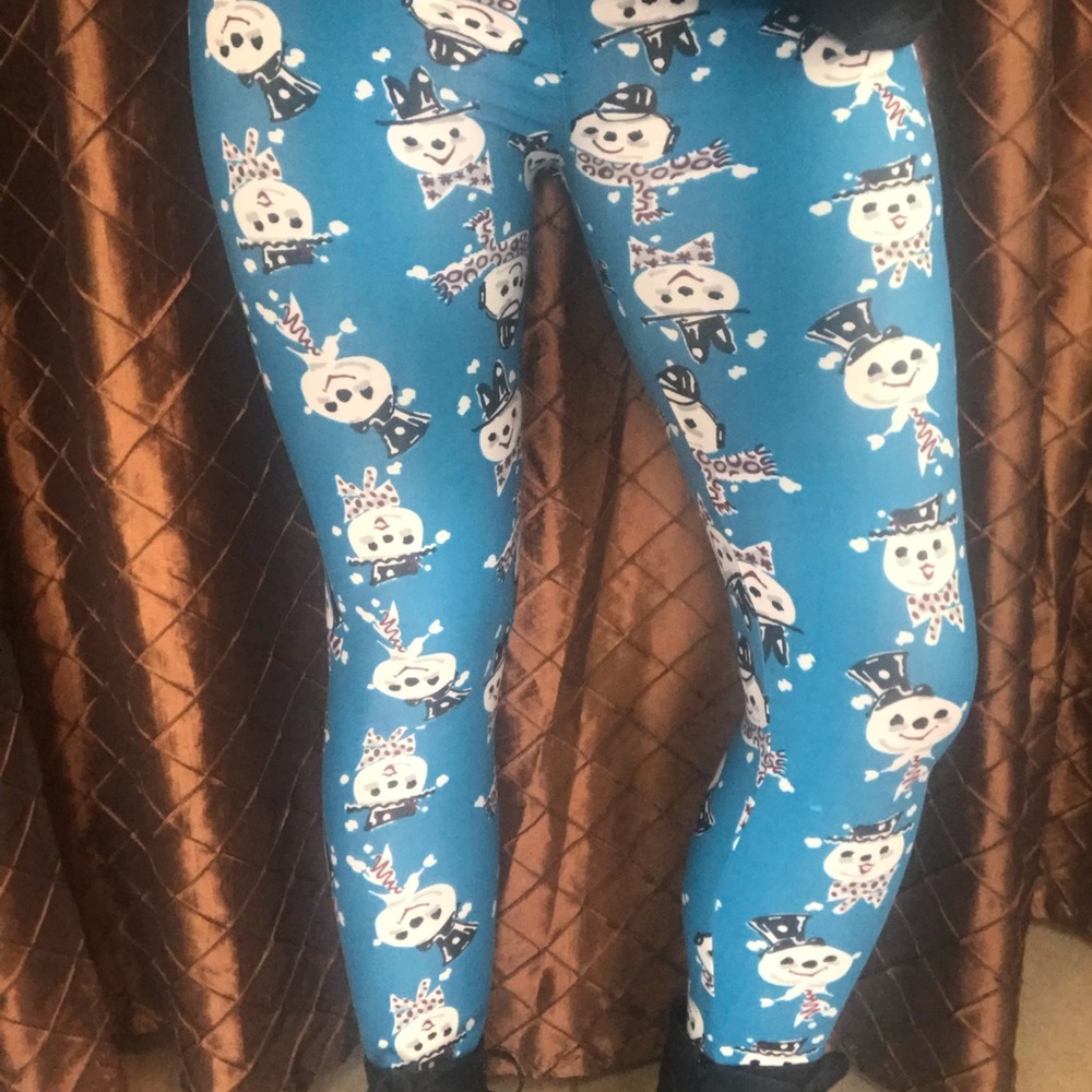 Buttery Soft Christmas Snowman Leggings One Size